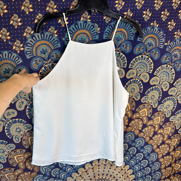 🦋5/20$🦋 lace blouse like tank top - Picture 7 of 9